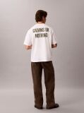 Alb Tricou Lejer Cu Grafica „Calvins Or Nothing”  Barbati