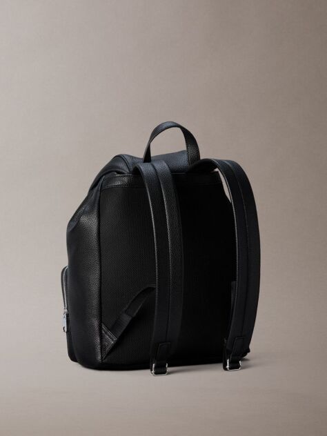 Negru Rucsac Cu Clapeta Si Bareta Cu Logo  Femei