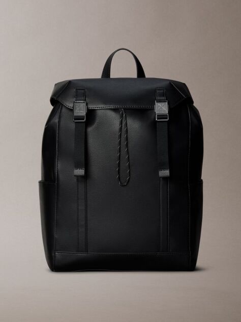 Negru Rucsac Din Piele Saffiano Cu Clapeta Si Logo Emblematic  Barbati
