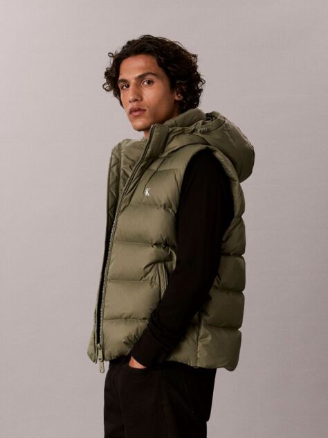 Verde Vesta Puffer Cu Umplutura De Puf Si Gluga  Barbati