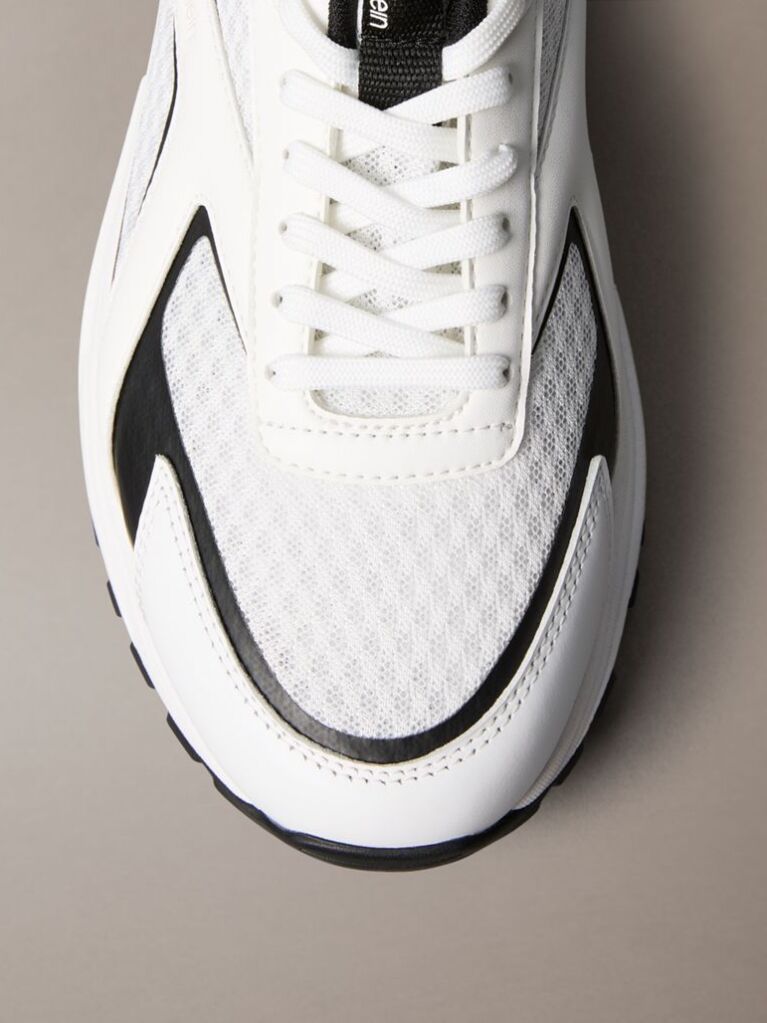 Alb Trailblazer – Adidasi De Alergare Din Material Mesh Mix  Barbati