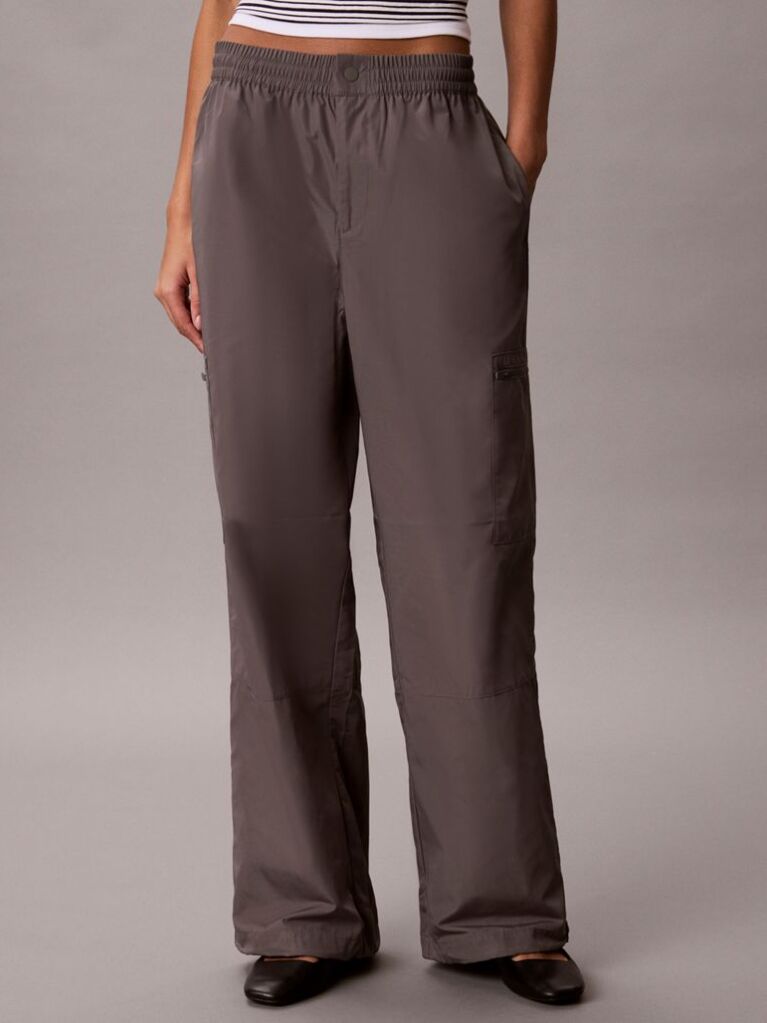 Argintiu Pantaloni Relaxati Tech  Femei