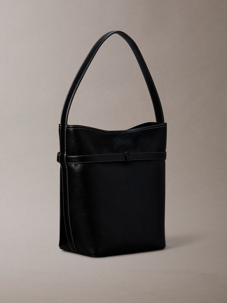 Negru Geanta Bucket Pentru Laptop Cu Inchidere Tip Catarama  Femei