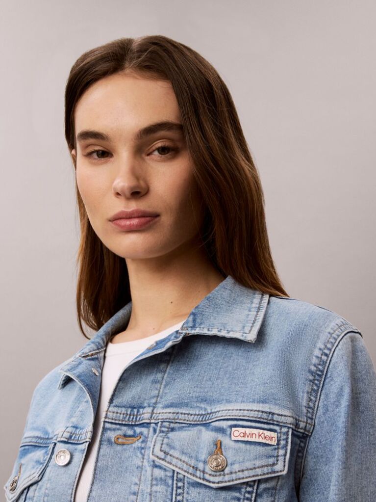 Denim Jacheta Trucker Din Denim Cu Croiala Cropped  Femei
