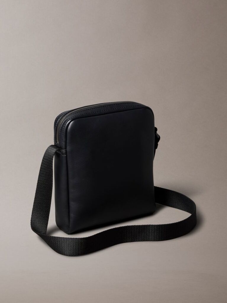 Negru Geanta Tip Reporter Cu Logo Monogram Embosat  Barbati