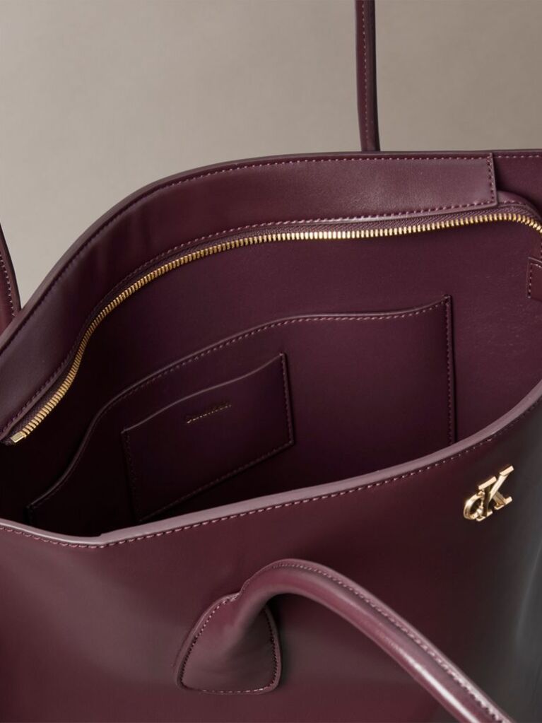 Rosu Geanta Tote Cu Logo Monogram Si Accesorii Metalice  Femei