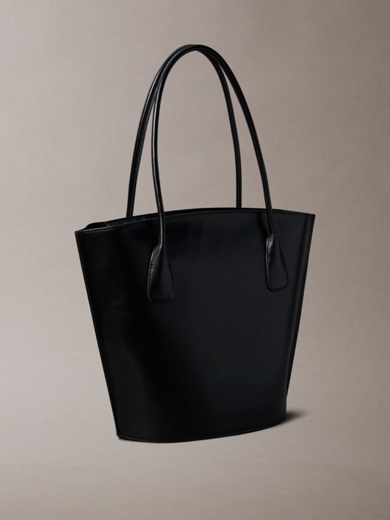 Negru Geanta Tote Cu Logo Monogram Si Accesorii Metalice  Femei