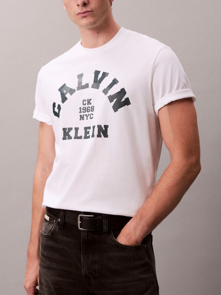 Alb Tricou Relaxat Cu Imprimeu Grafic Si Logo Varsity  Barbati