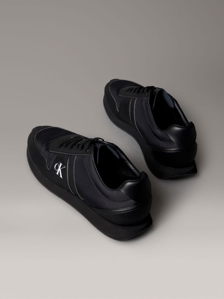 Negru Adidasi Tip Runner Cu Logo Signature 1979  Barbati